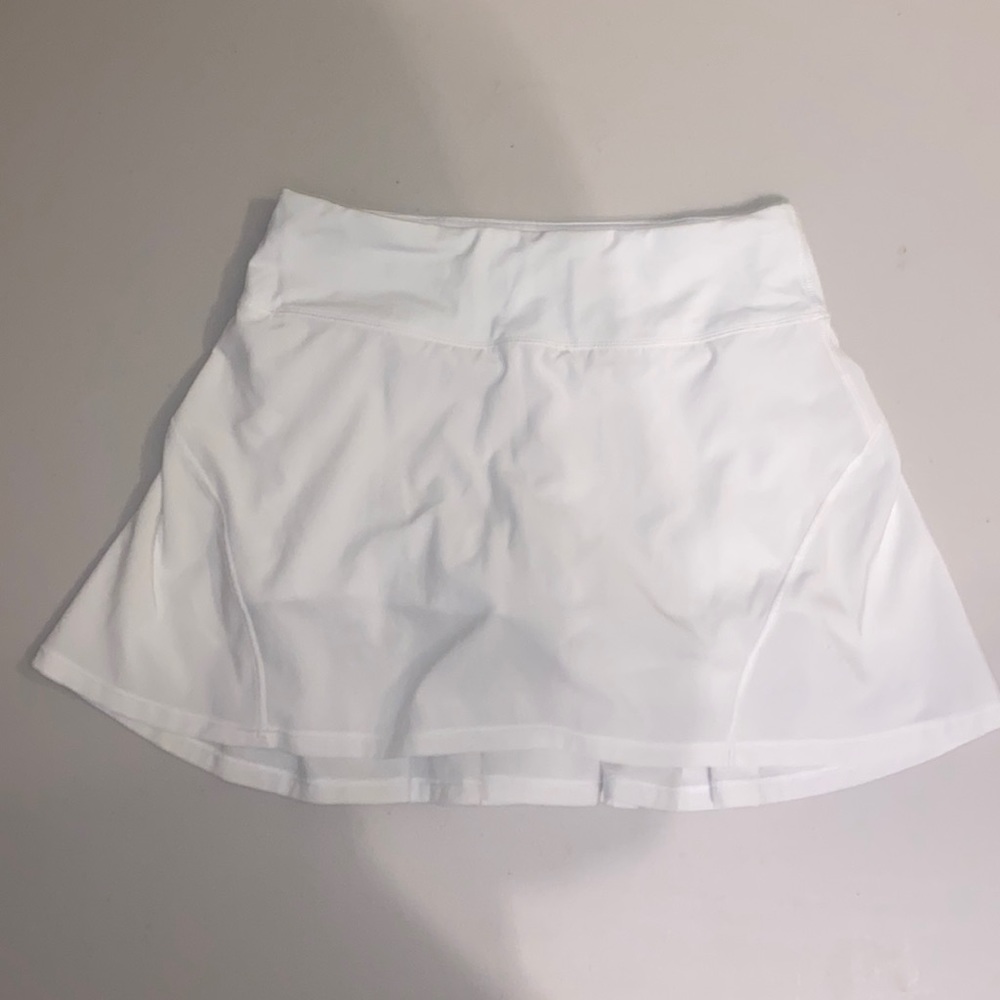 Lululemon white tennis skirt
